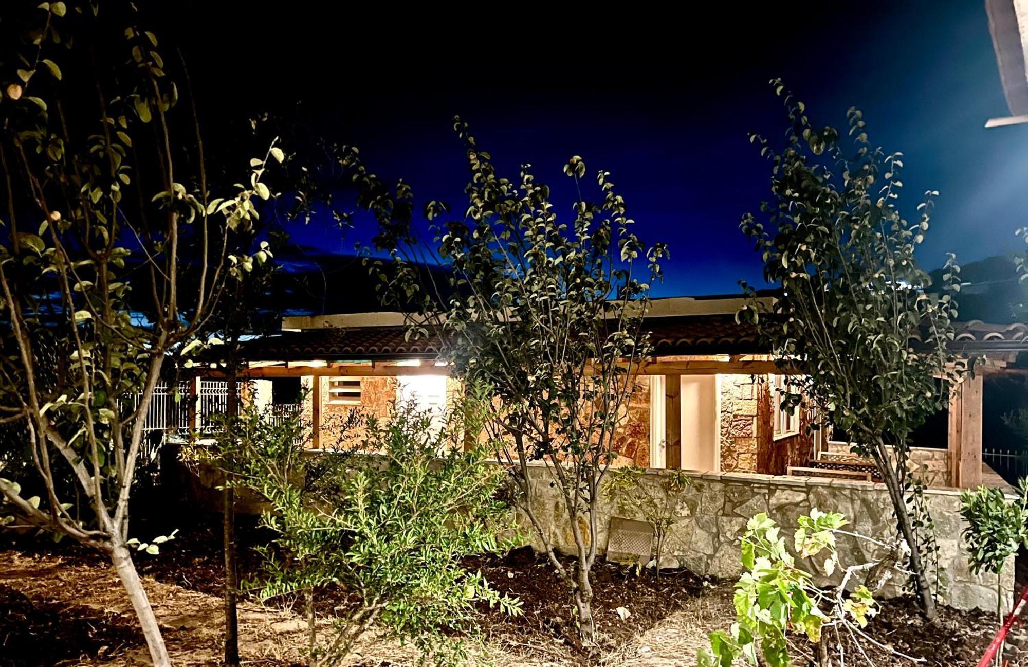 Jardin Miraculeux Hotel Himare Exterior photo