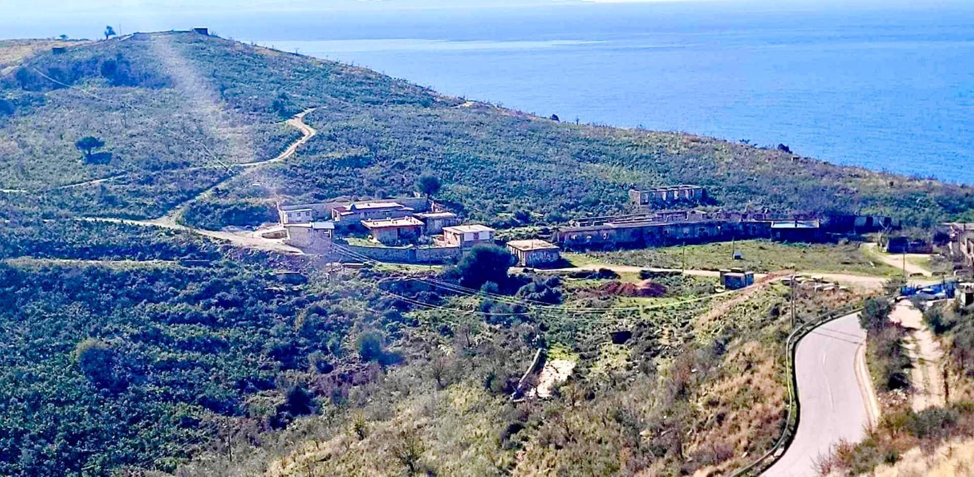 Jardin Miraculeux Hotel Himare Exterior photo