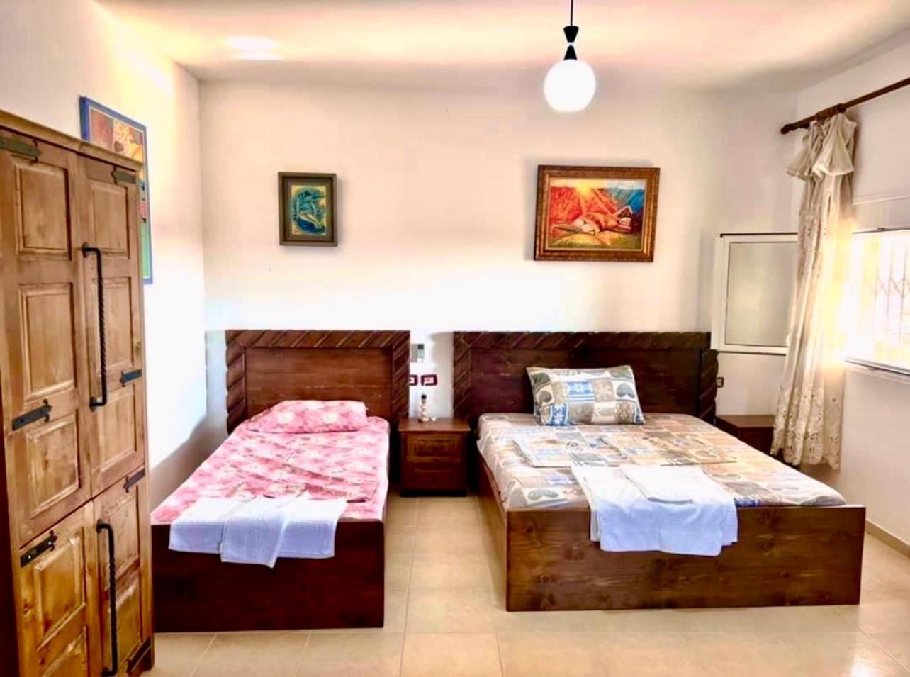 Jardin Miraculeux Hotel Himare Exterior photo