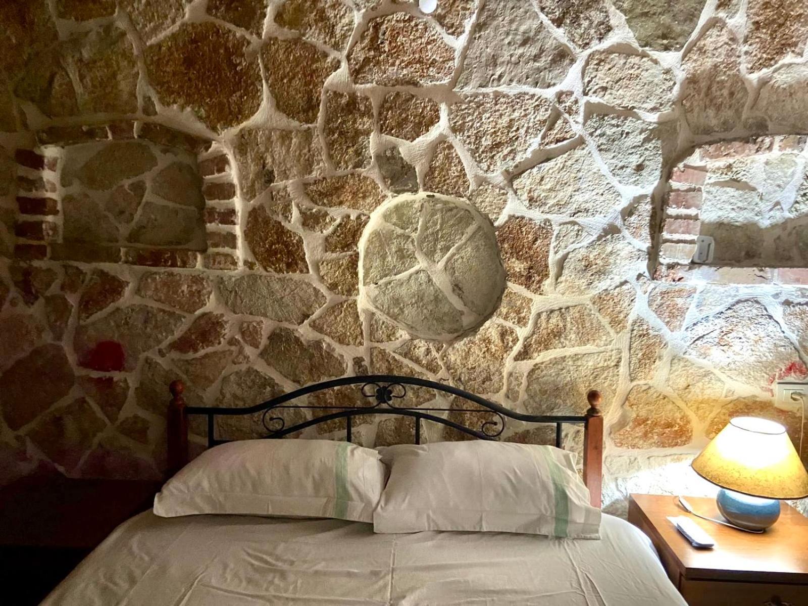 Jardin Miraculeux Hotel Himare Room photo